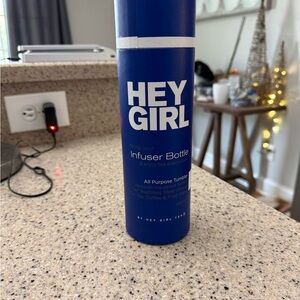 Hey Girl Blue Infuser Bottle‎
